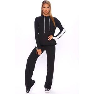 🌈 FASHION NOVA Matching Set!